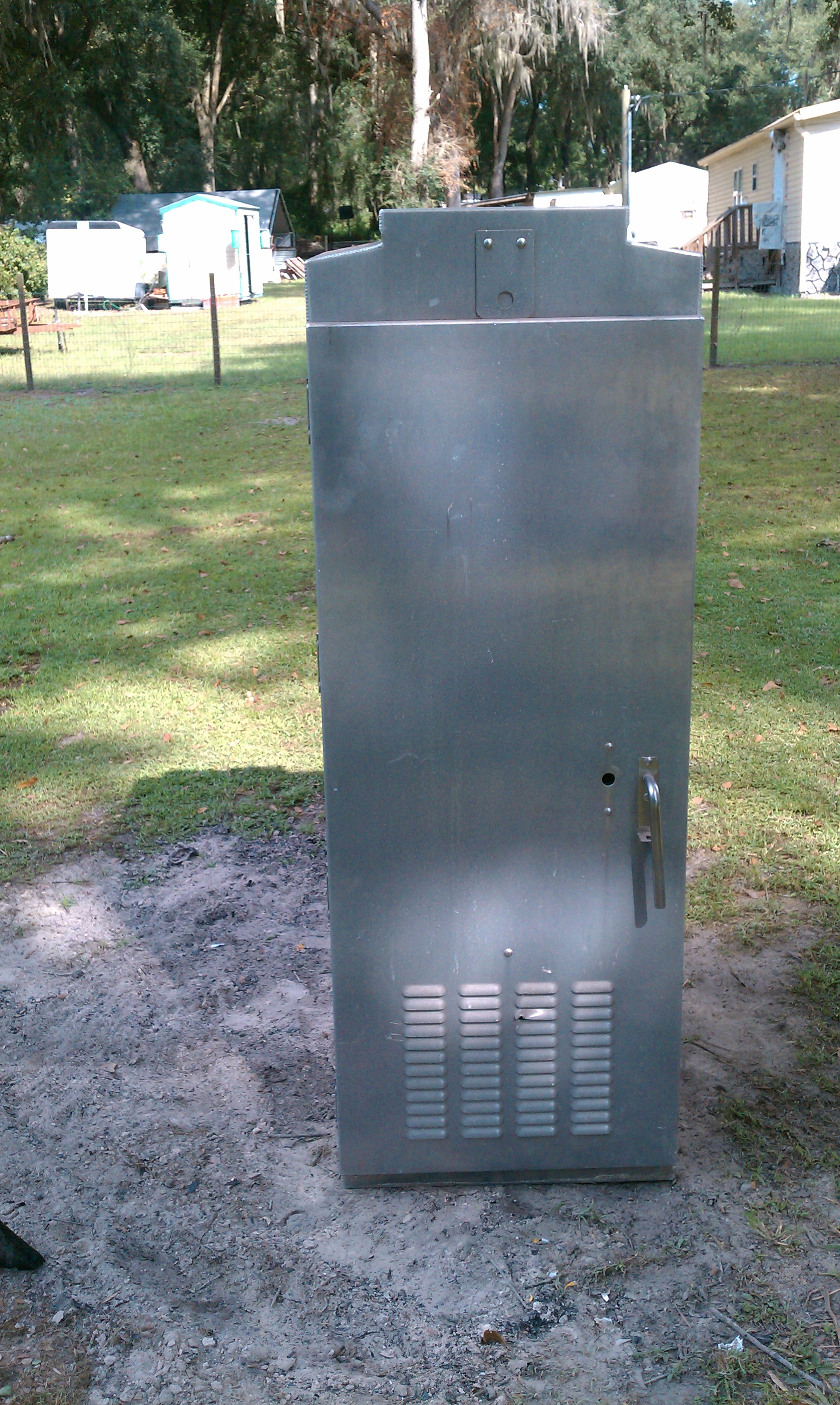 cellphone 300.jpg